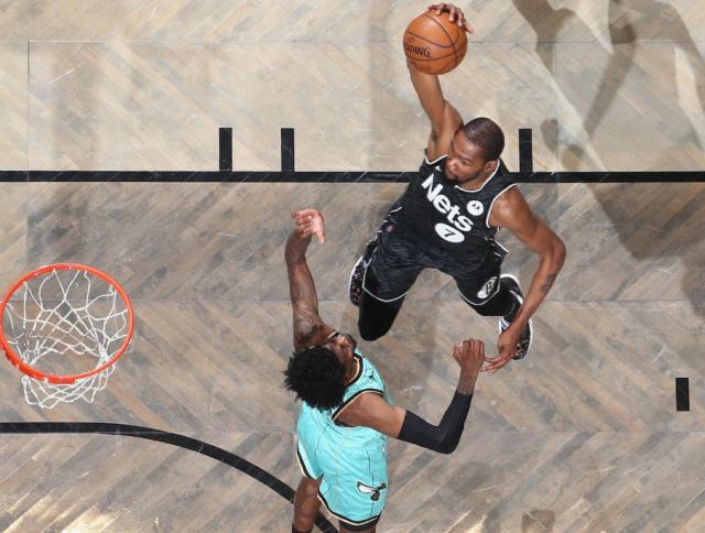 爱游戏官网下载入口-哈登复出仍无定日 丁威迪存在本季重返赛场可能性